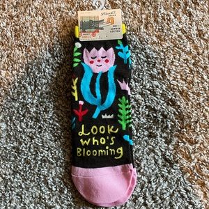 Cute gift socks for expectant mom - NWT